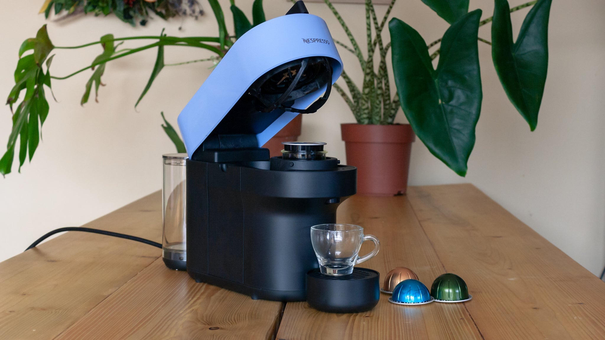 Nespresso Vertuo Next Coffee Machine (EN120.BM)